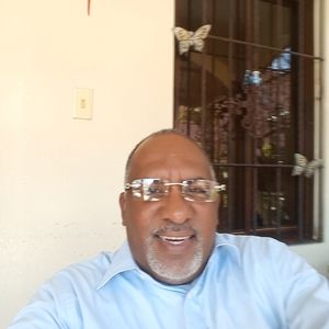 Meet your Posher, Noel antonio